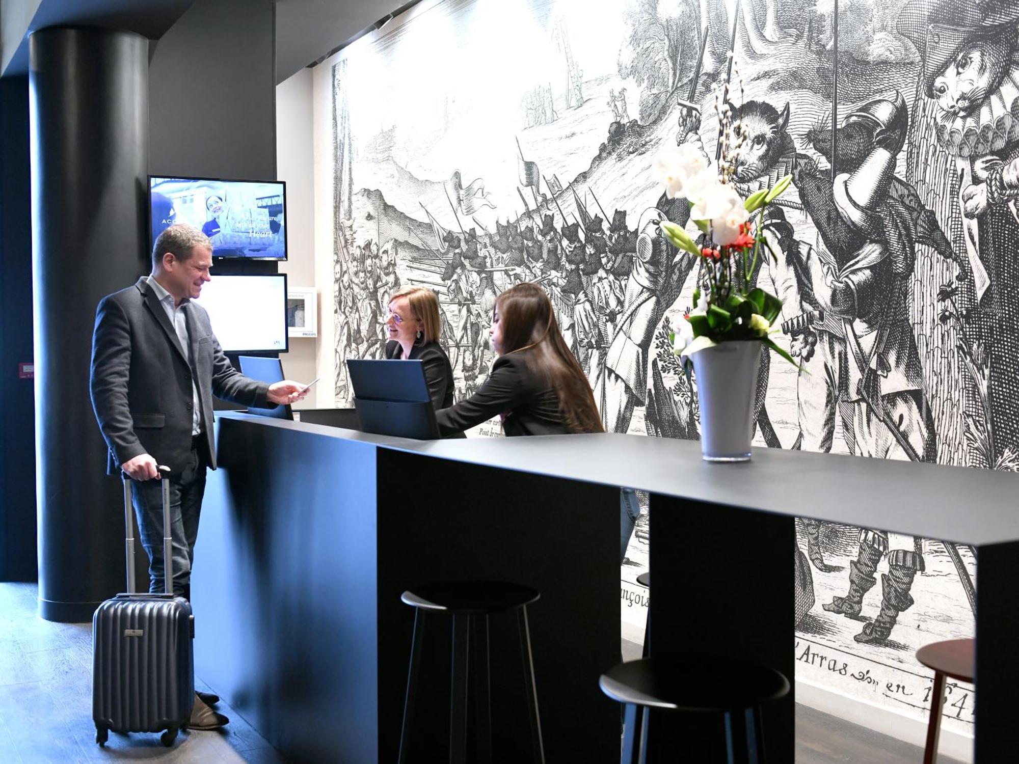 Mercure Arras Centre Gare Εξωτερικό φωτογραφία