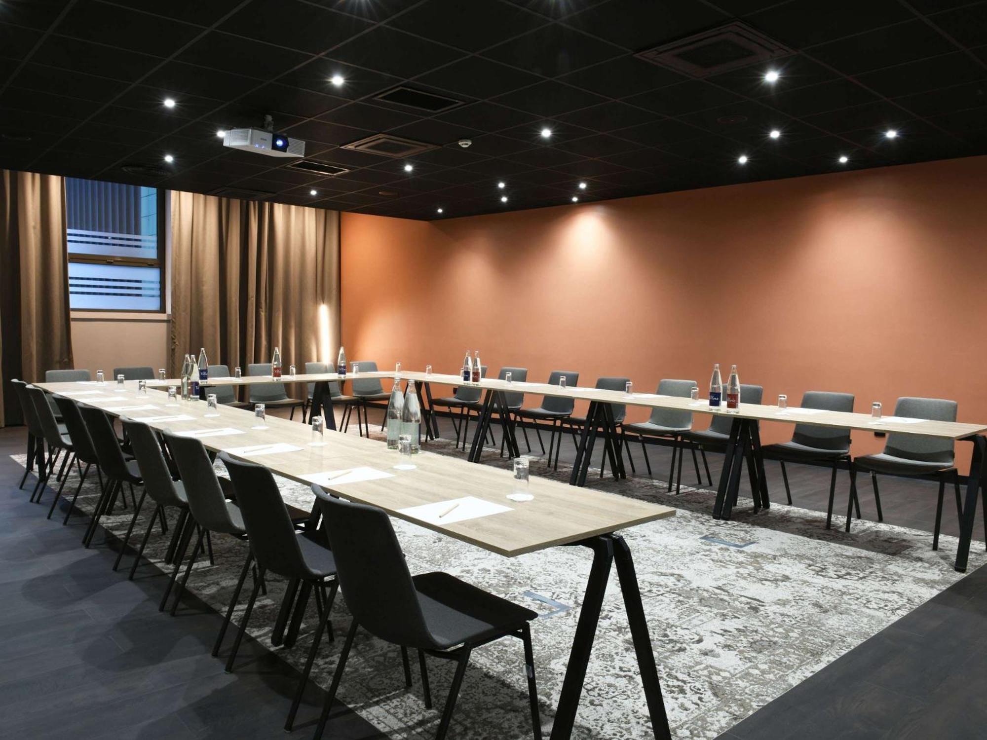 Mercure Arras Centre Gare Εξωτερικό φωτογραφία
